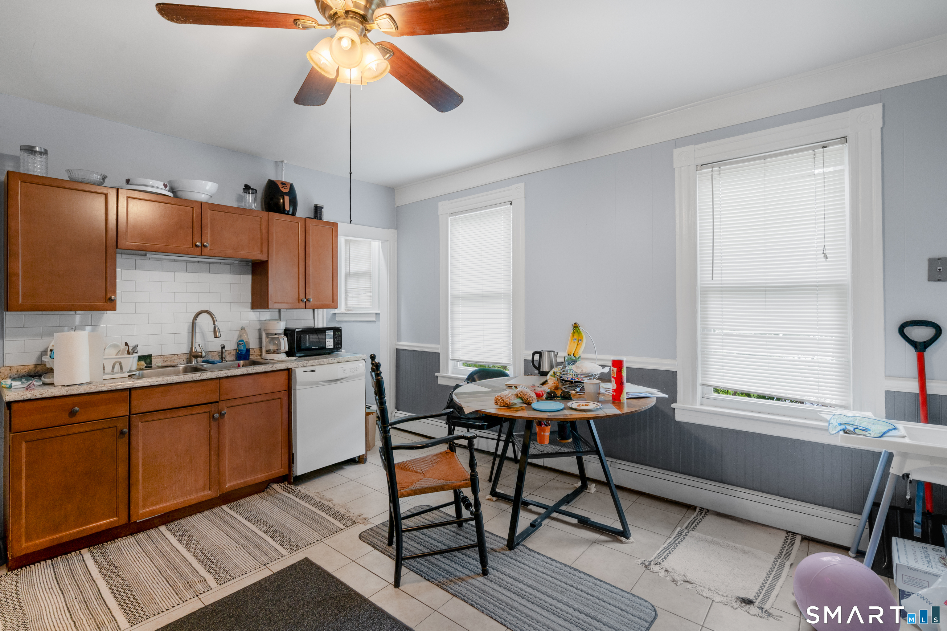 302 Allen Street New Britain, CT 06053 - Photo 13 of 40