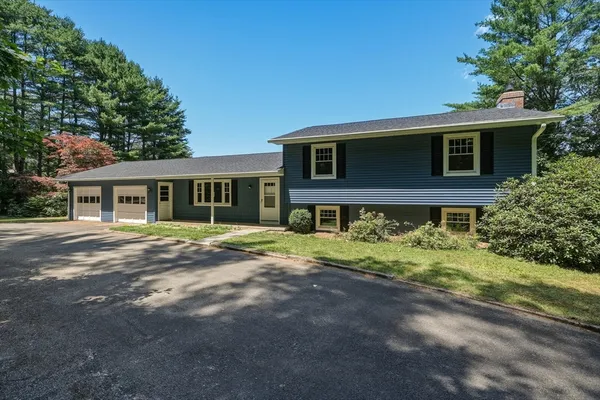 $475,000 | 59 Lovers Lane, Greenfield, MA 01301