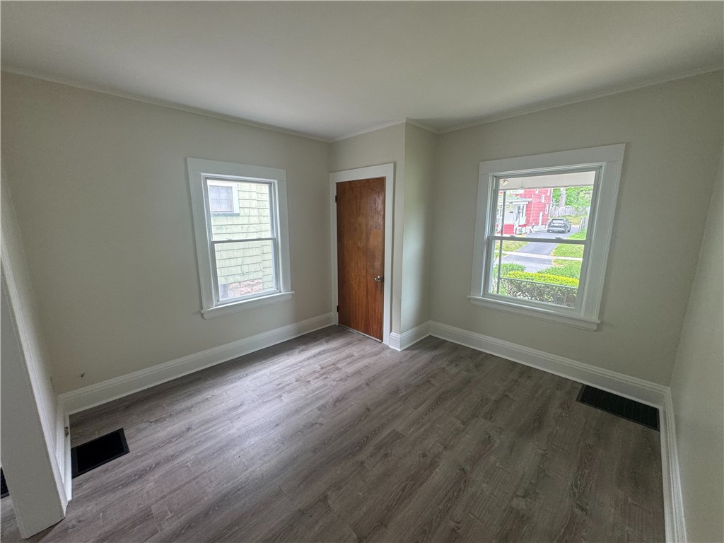 449-451 Clay Avenue Rochester, NY 14613 - Photo 11 of 33