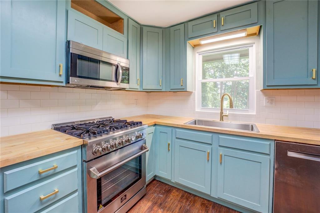 1288 Elva Drive Southwest Atlanta, GA 30331 - Photo 8 of 27