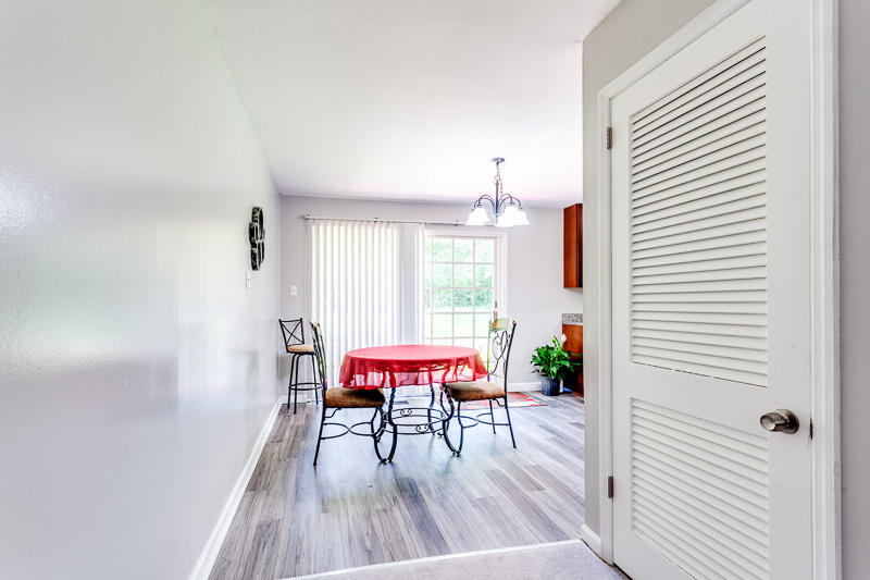 6315 Babelay Road Knoxville, TN 37918 - Photo 9 of 26 010180726-2-6315BabelayRdKnoxvilleTN-SMA