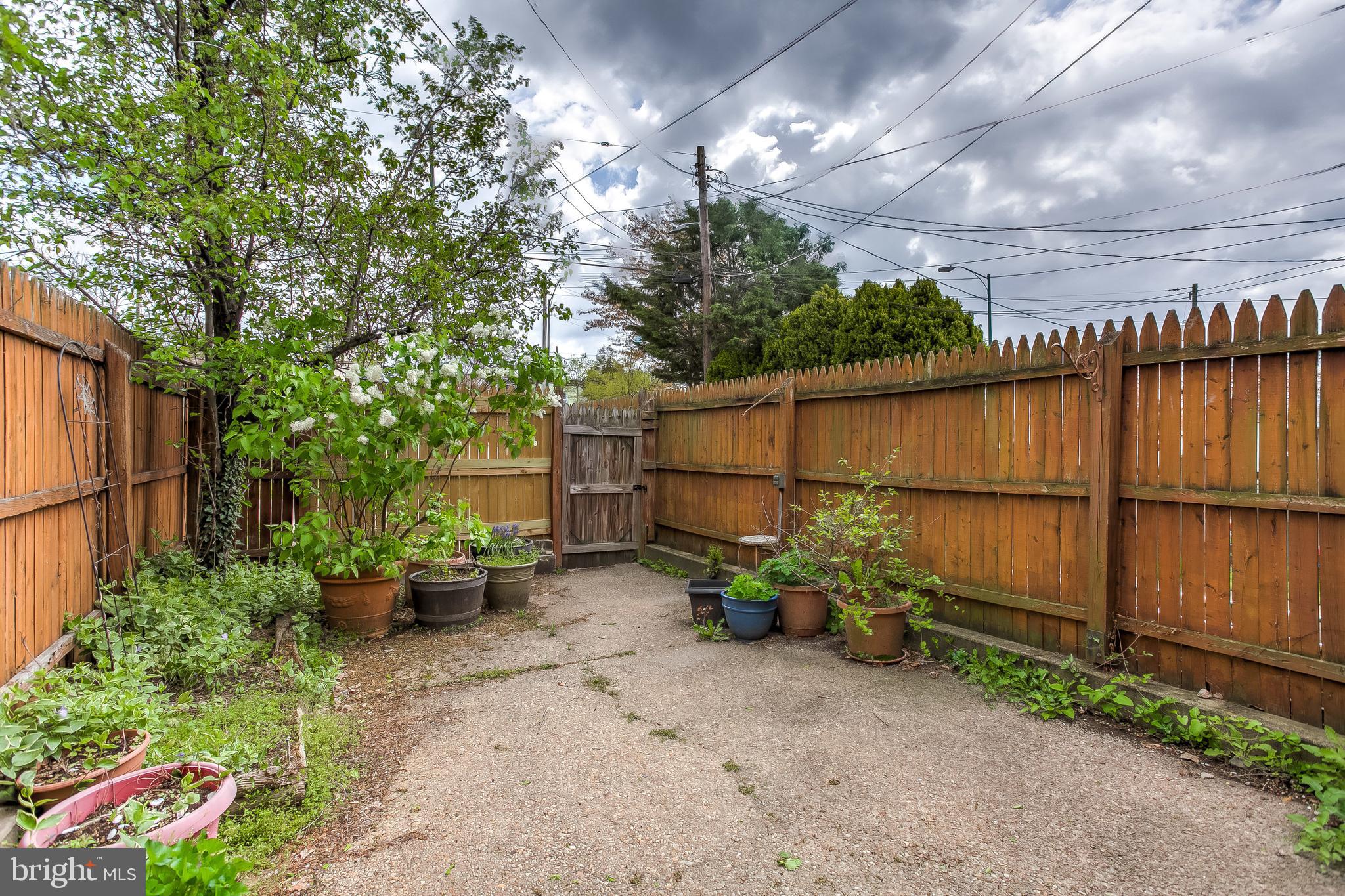 3531 Roland Avenue Baltimore, MD 21211 - Photo 8 of 34 Gallery Image 8