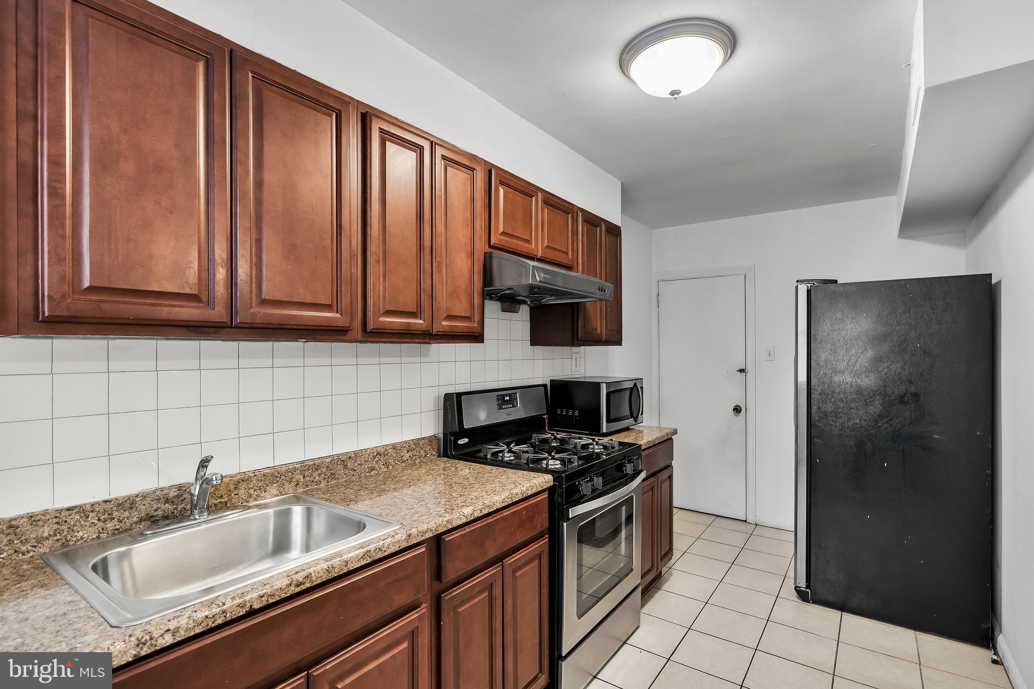 5247 Rorer Street Philadelphia, PA 19120 - Photo 12 of 27