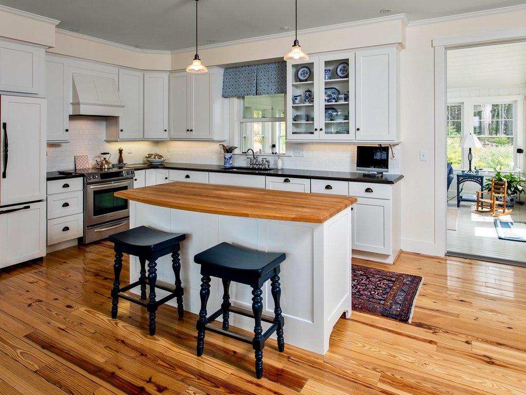 225 Shore Road East Boothbay, ME 04544 - Photo 6 of 28 6