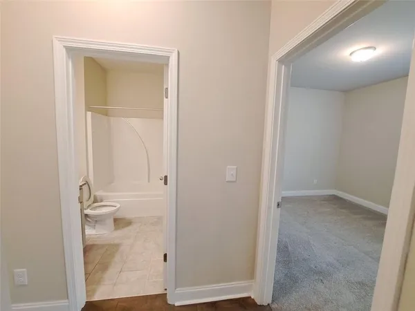 an empty room and a gallery