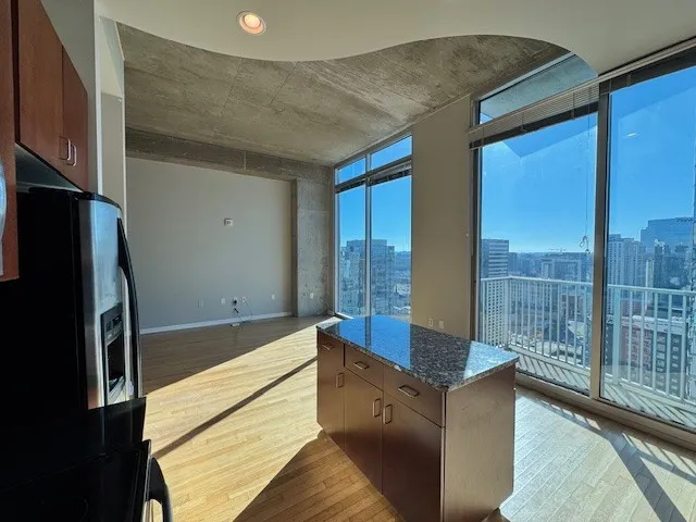 $2,095 | 415 Church Street, Unit 2906, Nashville, TN 37219