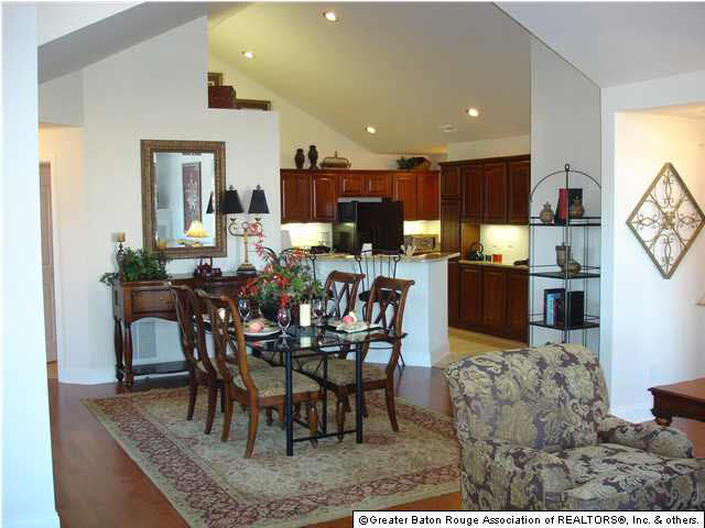 11375 Reiger Road, Unit 903 Baton Rouge, LA 70809 - Photo 5 of 8 Gallery Image 5