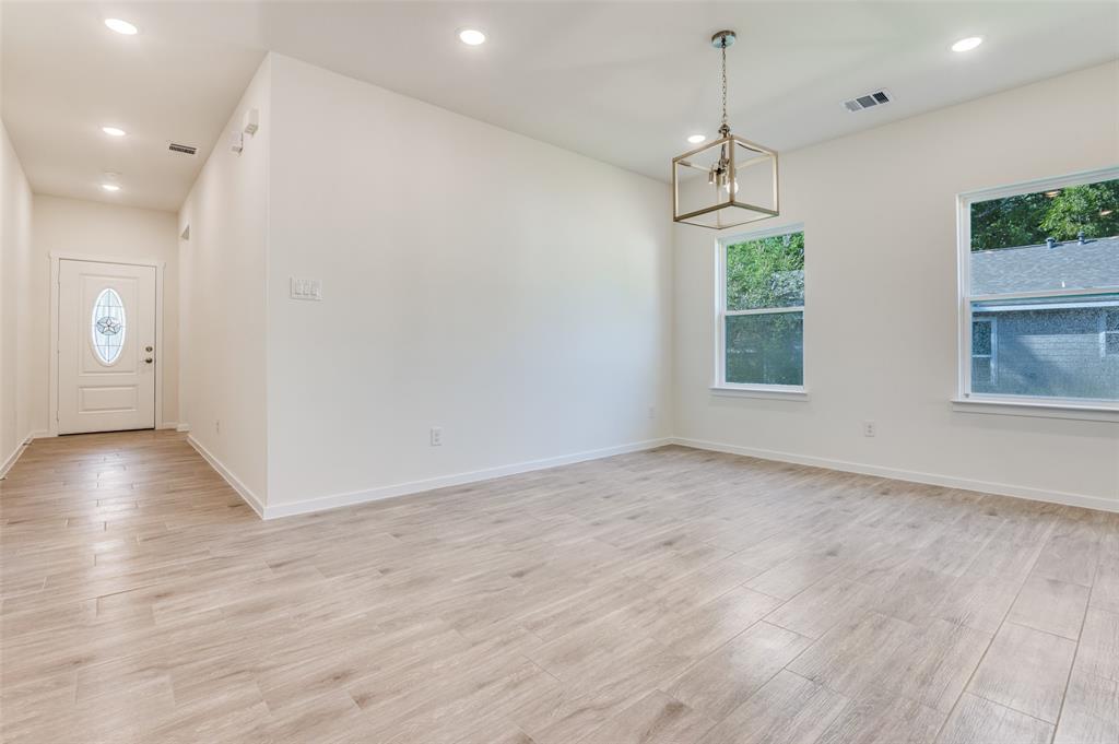 608 Southwest 3rd Street Kerens, TX 75144 - Photo 3 of 25