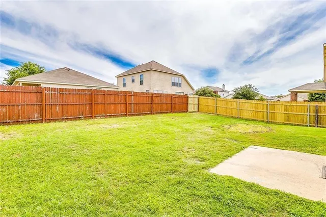 $1,850 | 909 Poncho Lane, Fort Worth, TX 76052