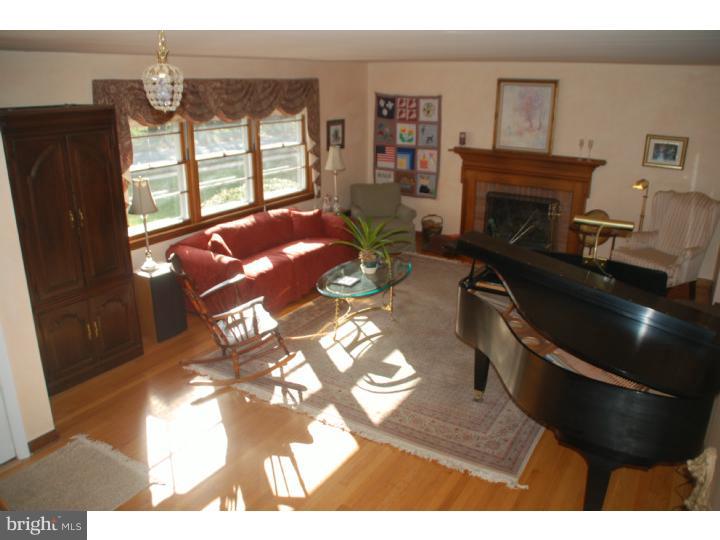 240 Riverside Drive Princeton, NJ 08540 - Photo 3 of 18 Gallery Image 3