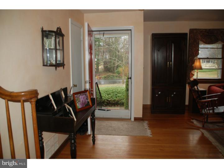 240 Riverside Drive Princeton, NJ 08540 - Photo 4 of 18 Gallery Image 4