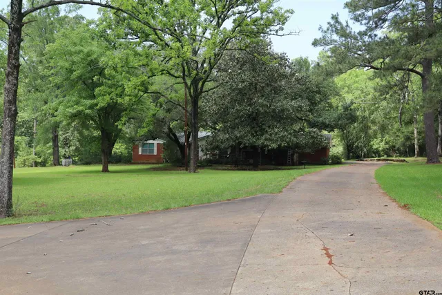 a view of outdoor space