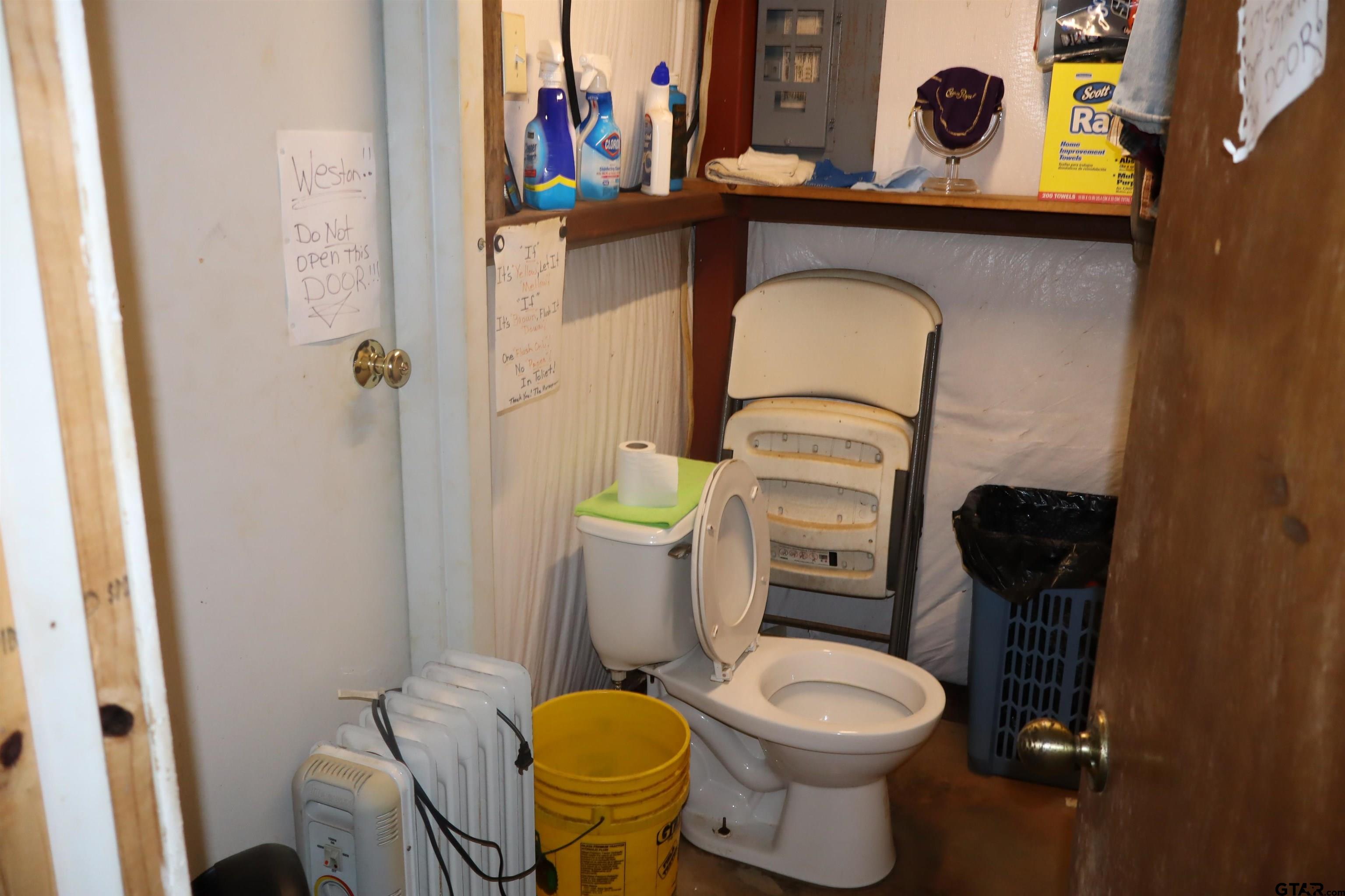 4269 Highway 21 Alto, TX 75925 - Photo 36 of 41 a bathroom with a toilet and a sink
