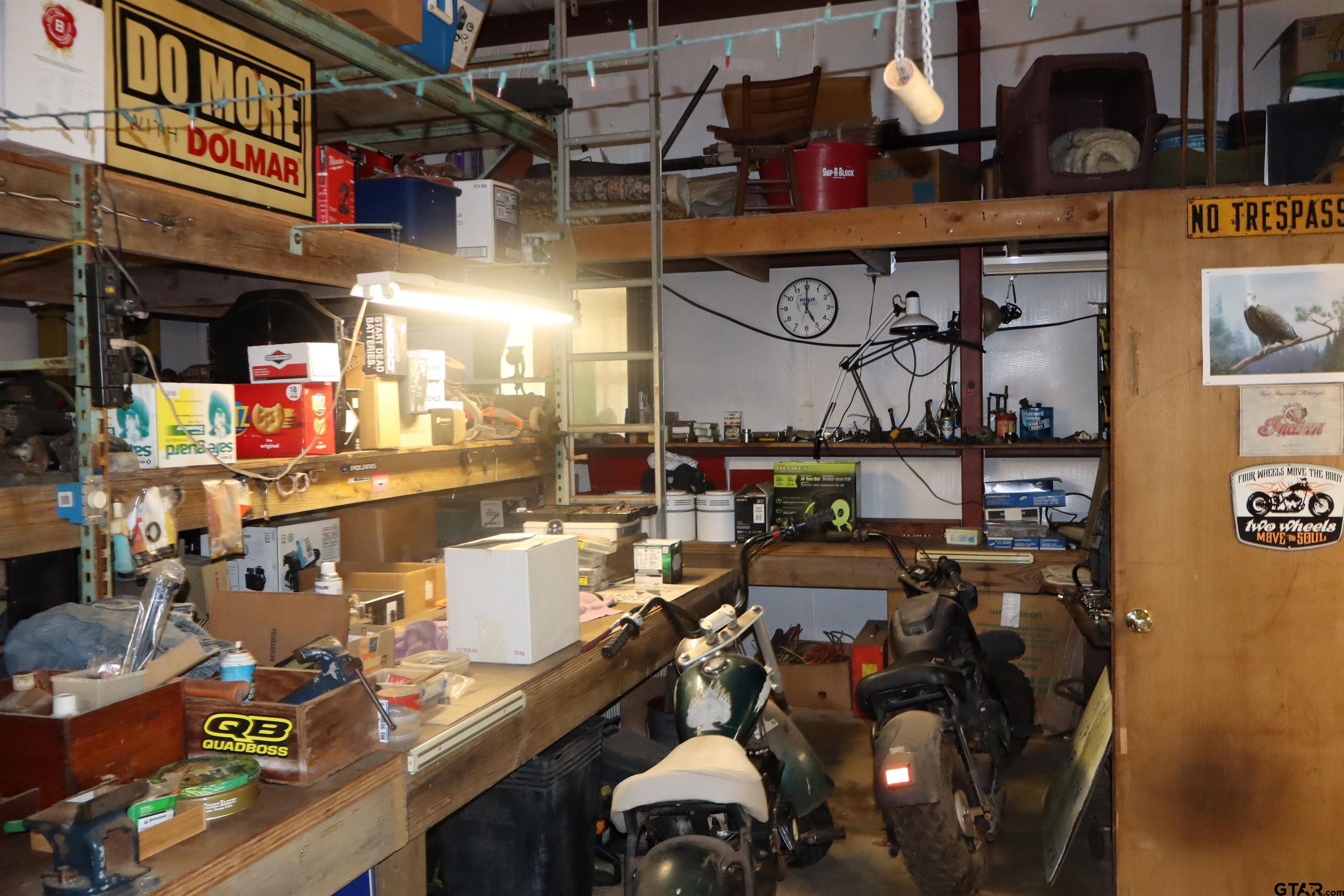 4269 Highway 21 Alto, TX 75925 - Photo 38 of 41 a room with lots of different colored cloths