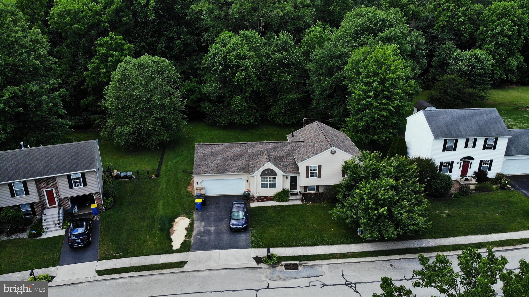 485 Crossing Way Manchester, PA 17345 - Photo 31 of 36