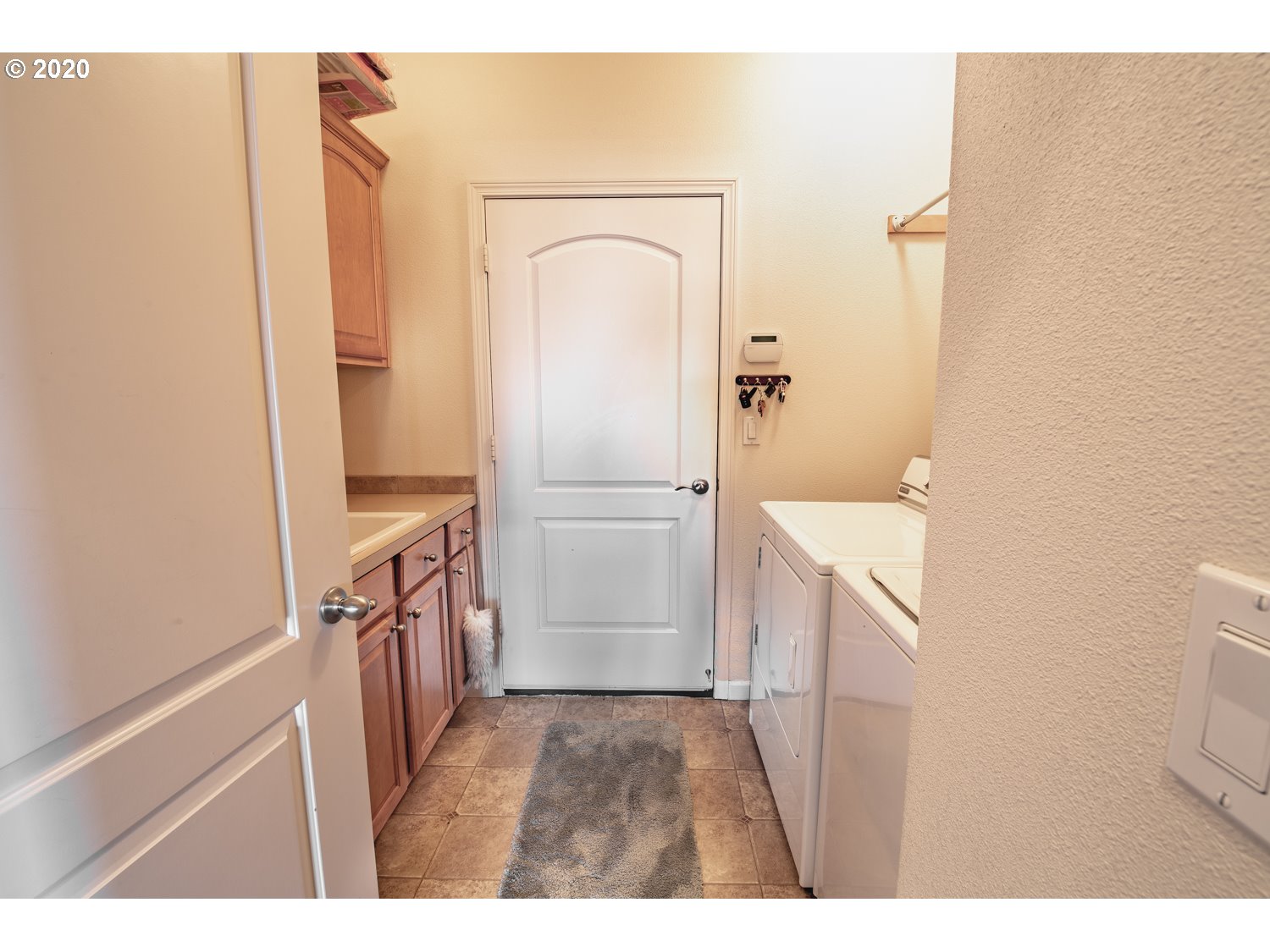 413 Summit Ridge Drive The Dalles, OR 97058 - Photo 16 of 27 Gallery Image 16