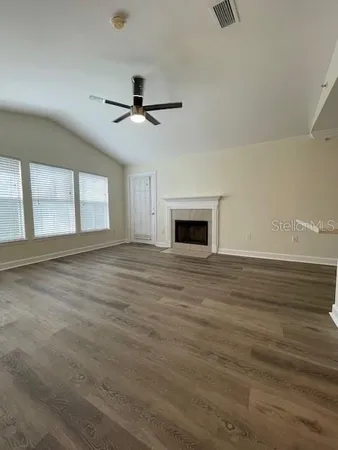 $2,200 | 18319 Bridle Club Drive, Tampa, FL 33647