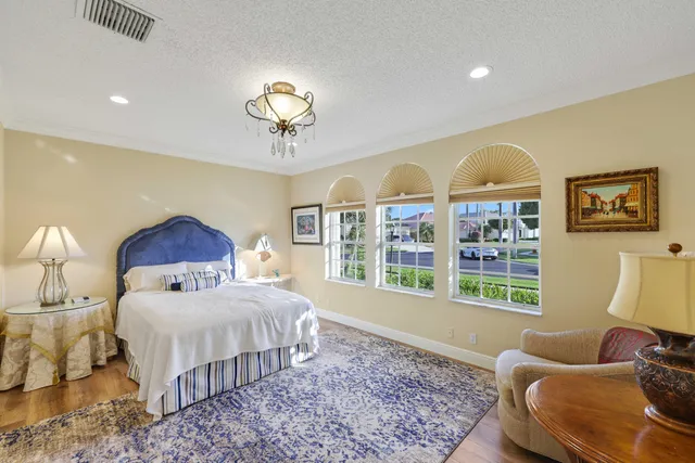 $1,150,000 | 7633 La Corniche Circle, Boca Raton, FL 33433