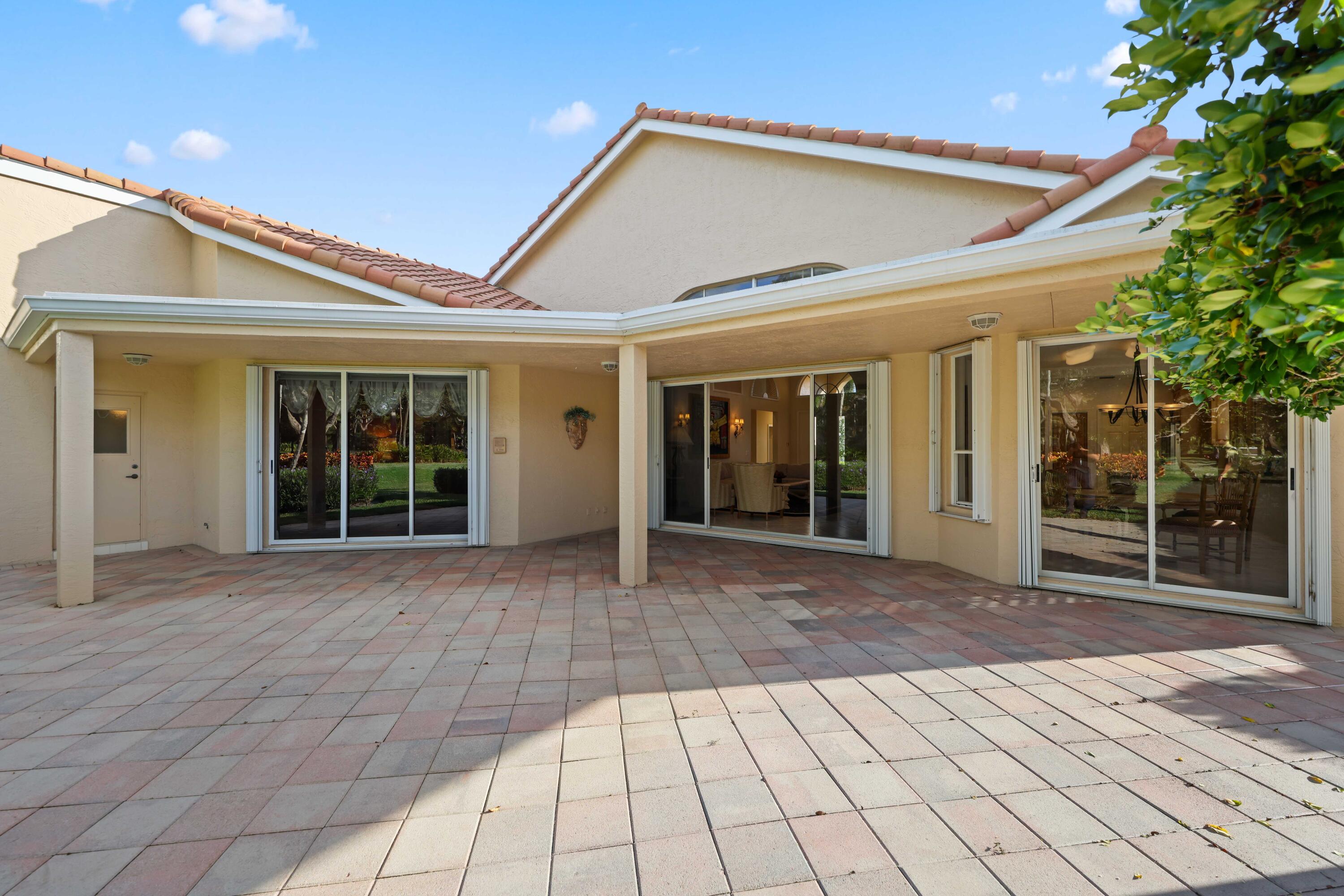 7633 La Corniche Circle Boca Raton, FL 33433 - Photo 48 of 49 Patio area