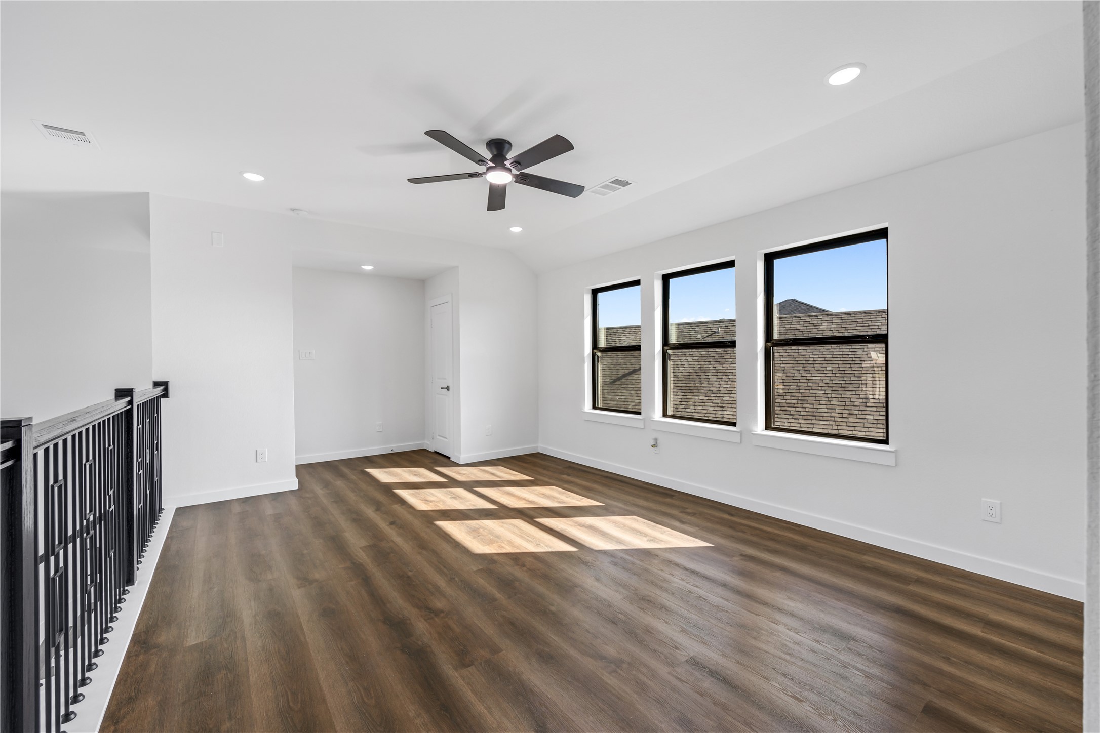 5106 Sistine Drive Manvel, TX 77578 - Photo 16 of 42 a view of an empty room and window