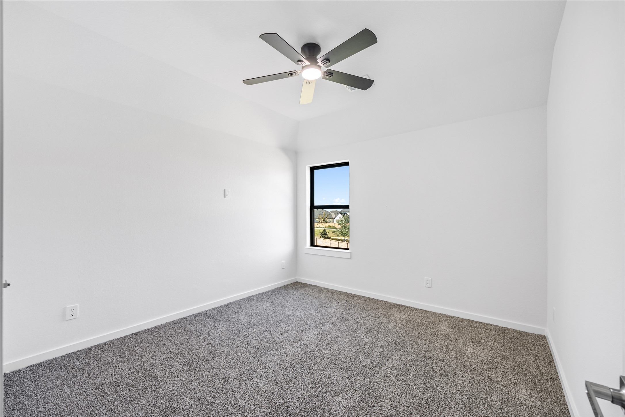 5106 Sistine Drive Manvel, TX 77578 - Photo 21 of 42 an empty room