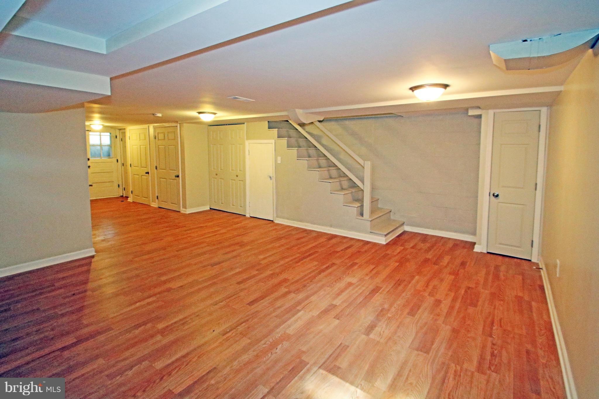 4618 Coleherne Road Baltimore, MD 21229 - Photo 19 of 23 Family Room