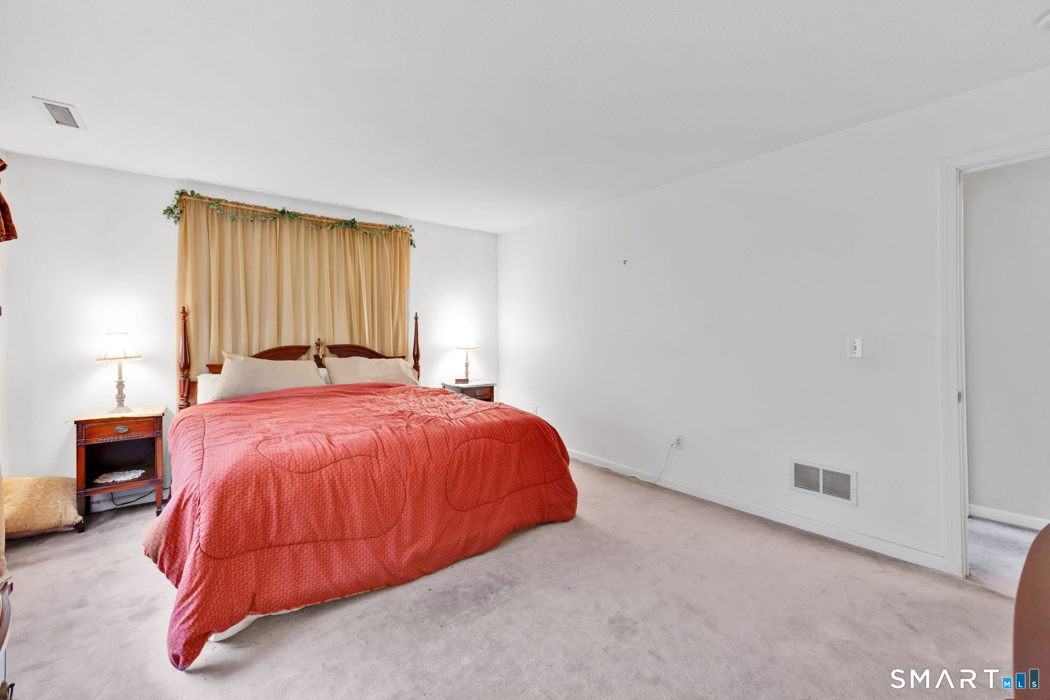 34 Laurel Street Enfield, CT 06082 - Photo 21 of 38