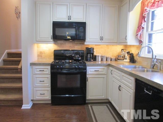 1918 Medfield Road Raleigh, NC 27607 - Photo 7 of 25