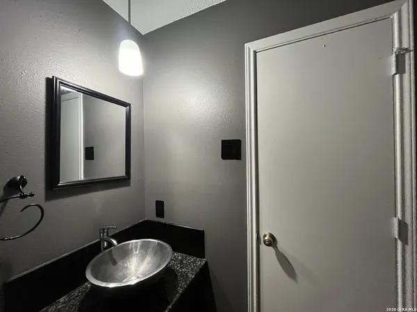 $1,895 | 14443 Mountainside Ridge, San Antonio, TX 78233