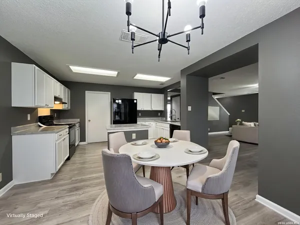 $1,895 | 14443 Mountainside Ridge, San Antonio, TX 78233