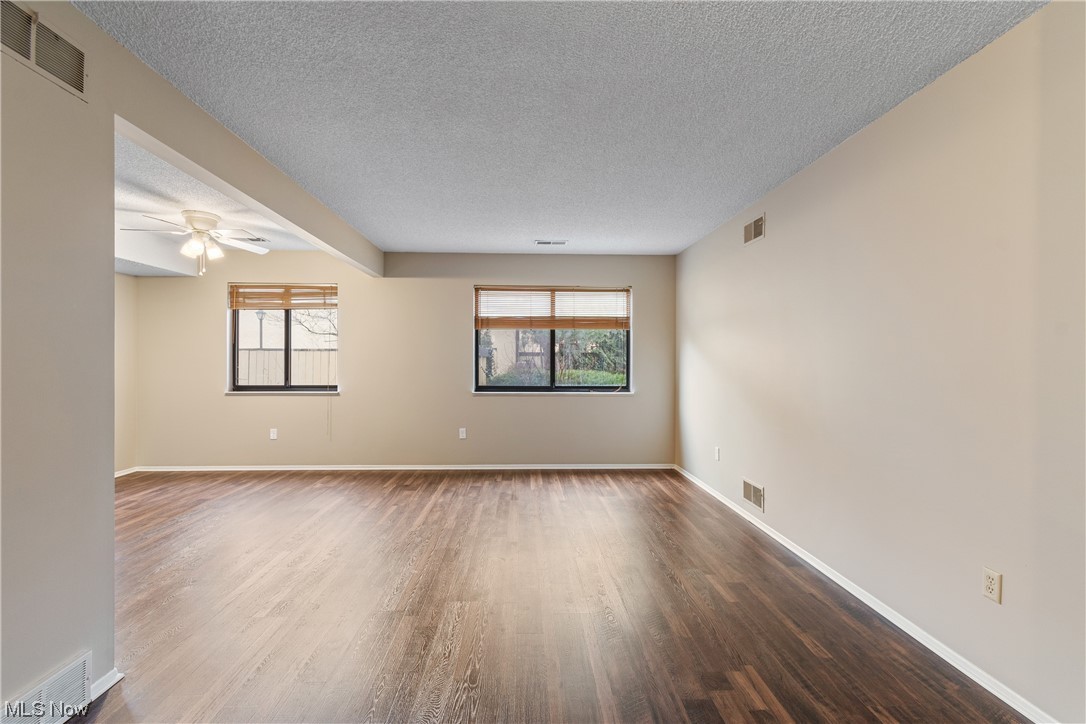 949 Hampton Ridge Drive Akron, OH 44313 - Photo 16 of 35 Gallery Image 16