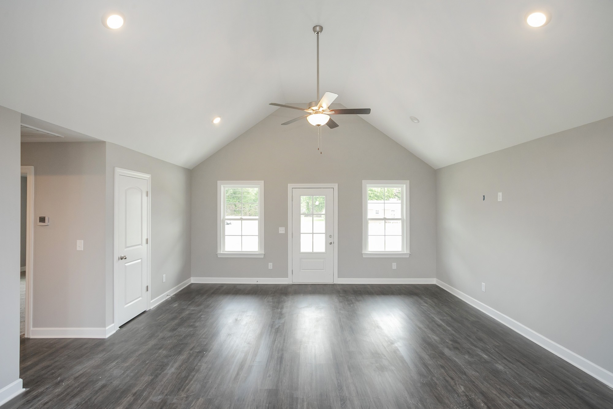 2133 Ovoca Road Tullahoma, TN 37388 - Photo 8 of 27 Gallery Image 8