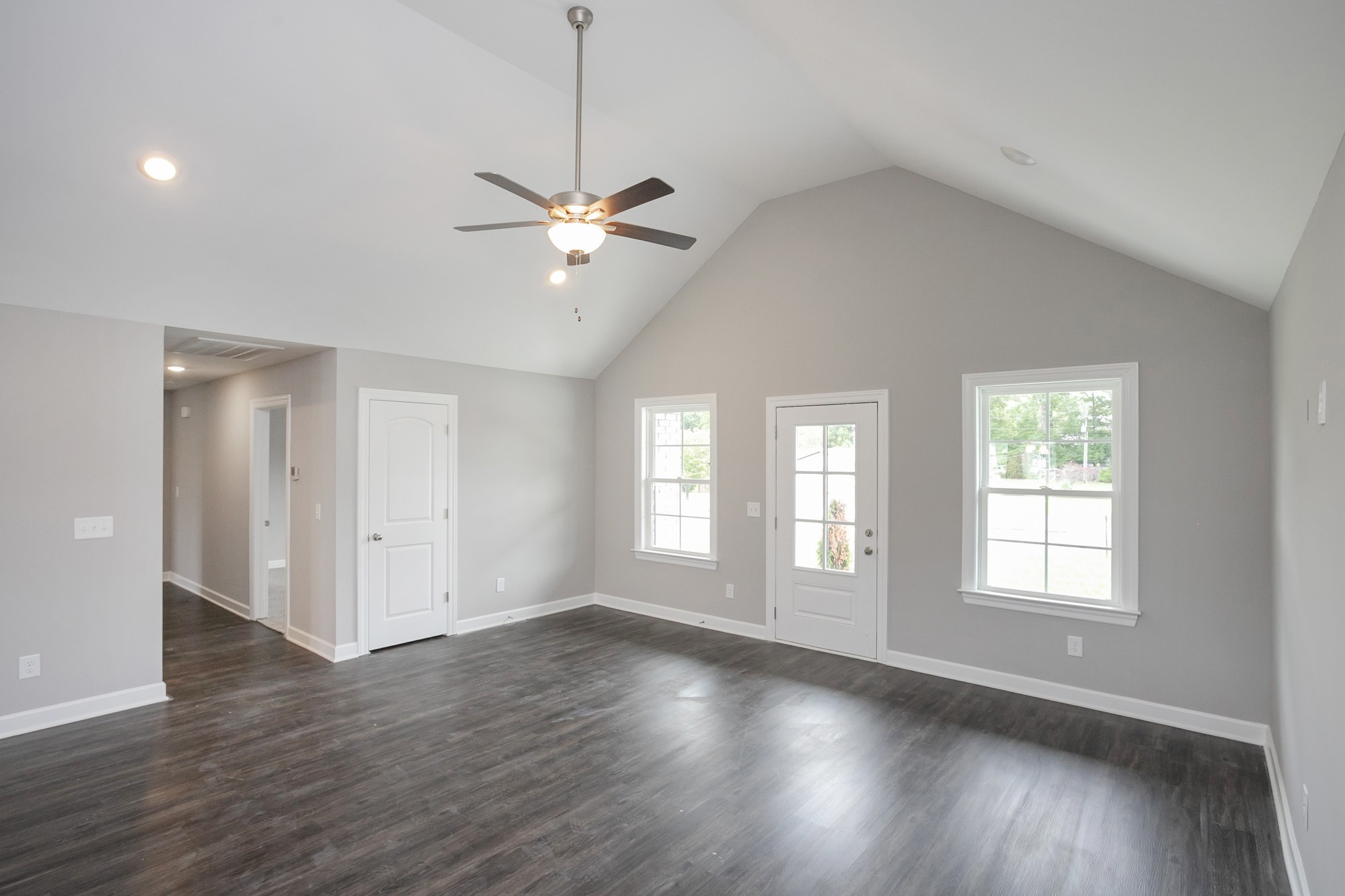 2133 Ovoca Road Tullahoma, TN 37388 - Photo 9 of 27 Gallery Image 9