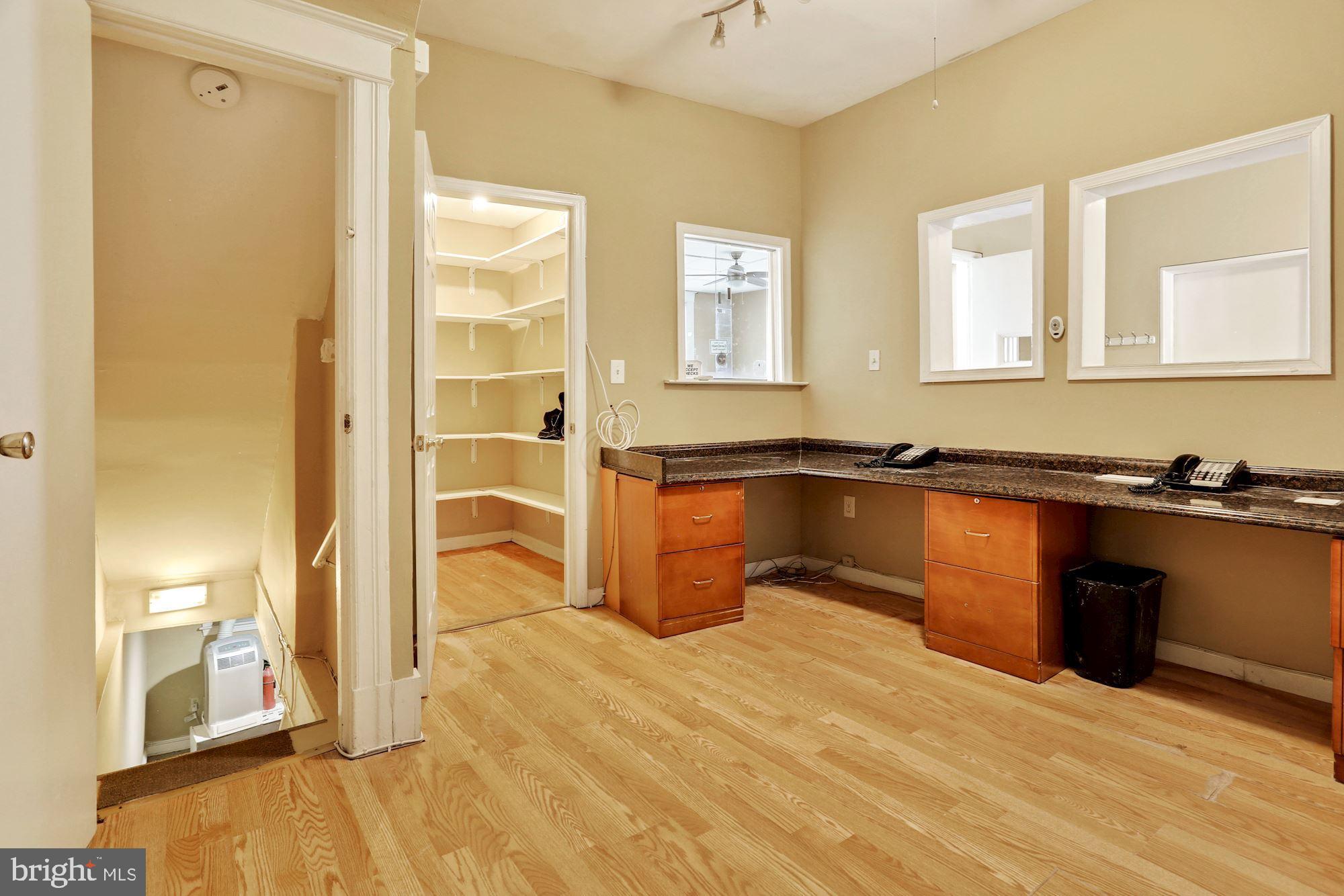 5 Barney Circle Southeast Washington, DC 20003 - Photo 12 of 38 Main Level Currently the Primary Office Space