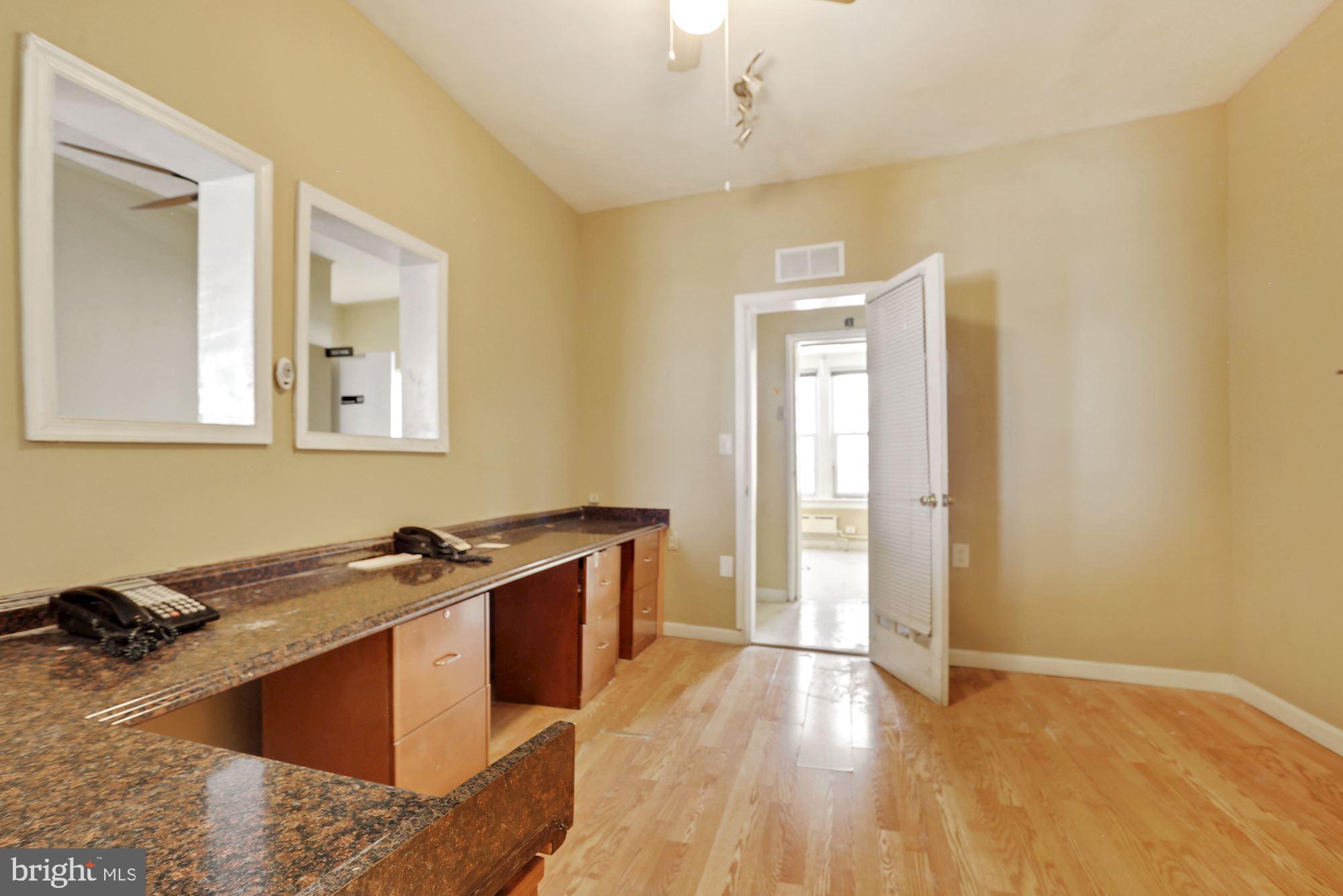 5 Barney Circle Southeast Washington, DC 20003 - Photo 13 of 38