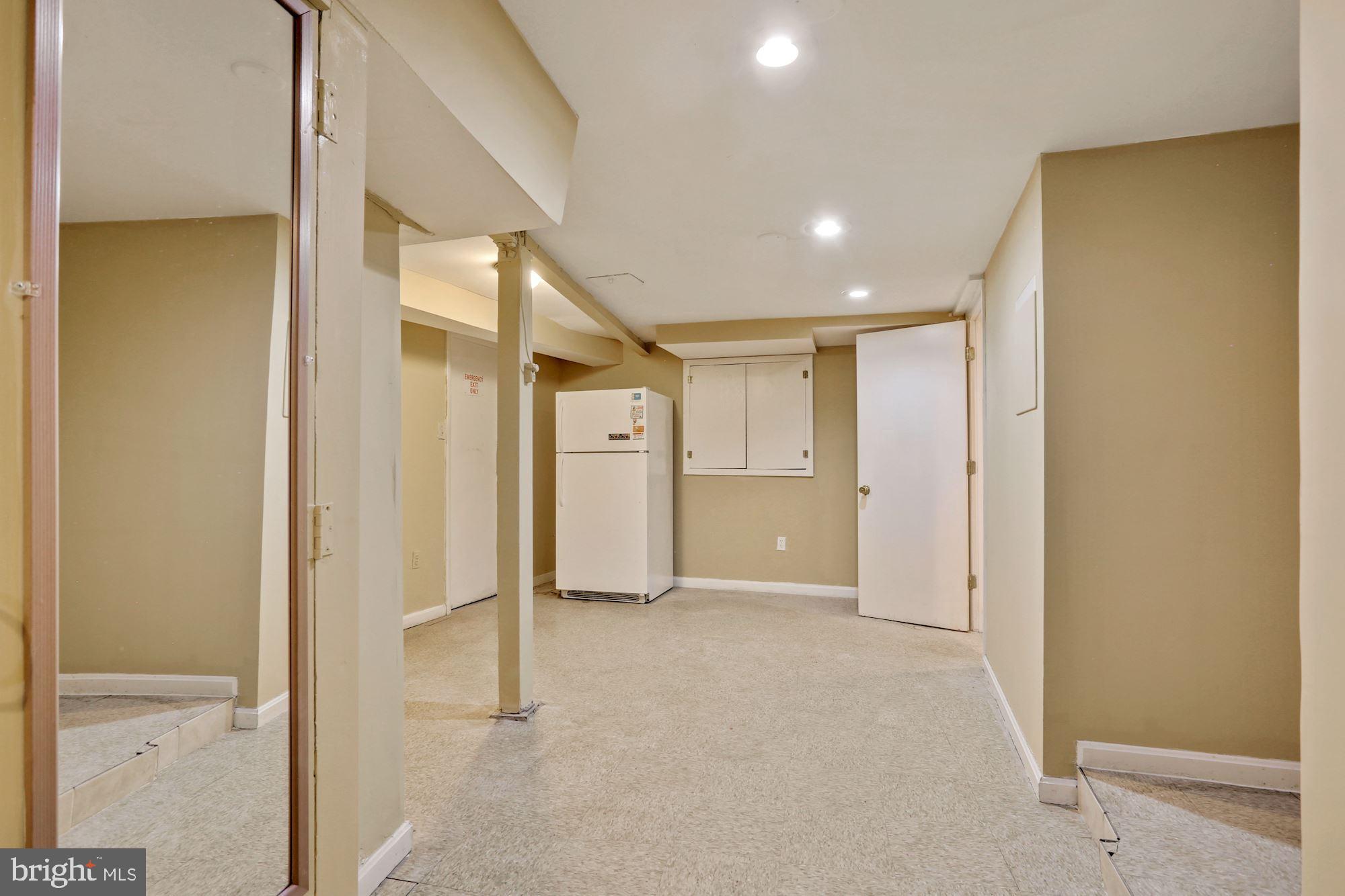 5 Barney Circle Southeast Washington, DC 20003 - Photo 29 of 38