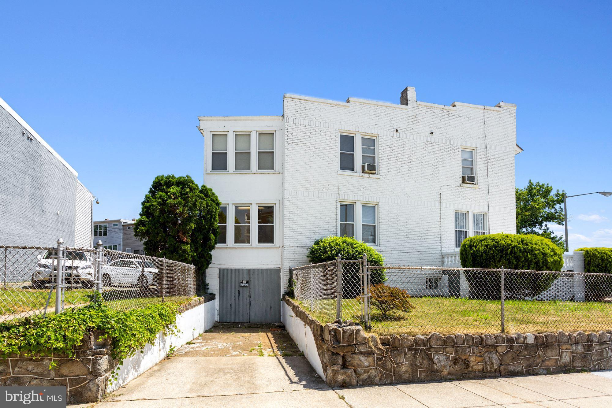 5 Barney Circle Southeast Washington, DC 20003 - Photo 4 of 38 One Car Garage plus 3 spots in the back