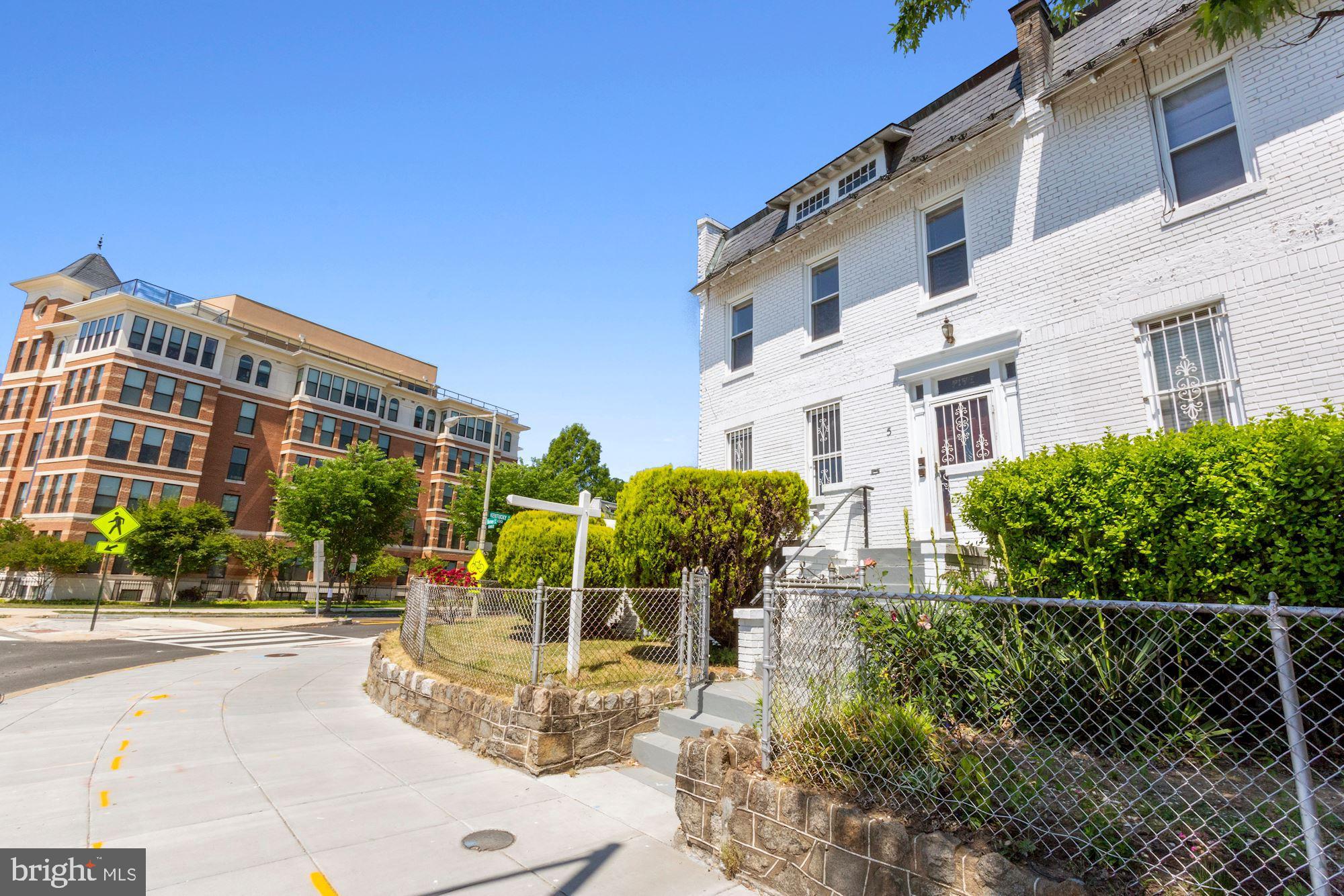 5 Barney Circle Southeast Washington, DC 20003 - Photo 38 of 38