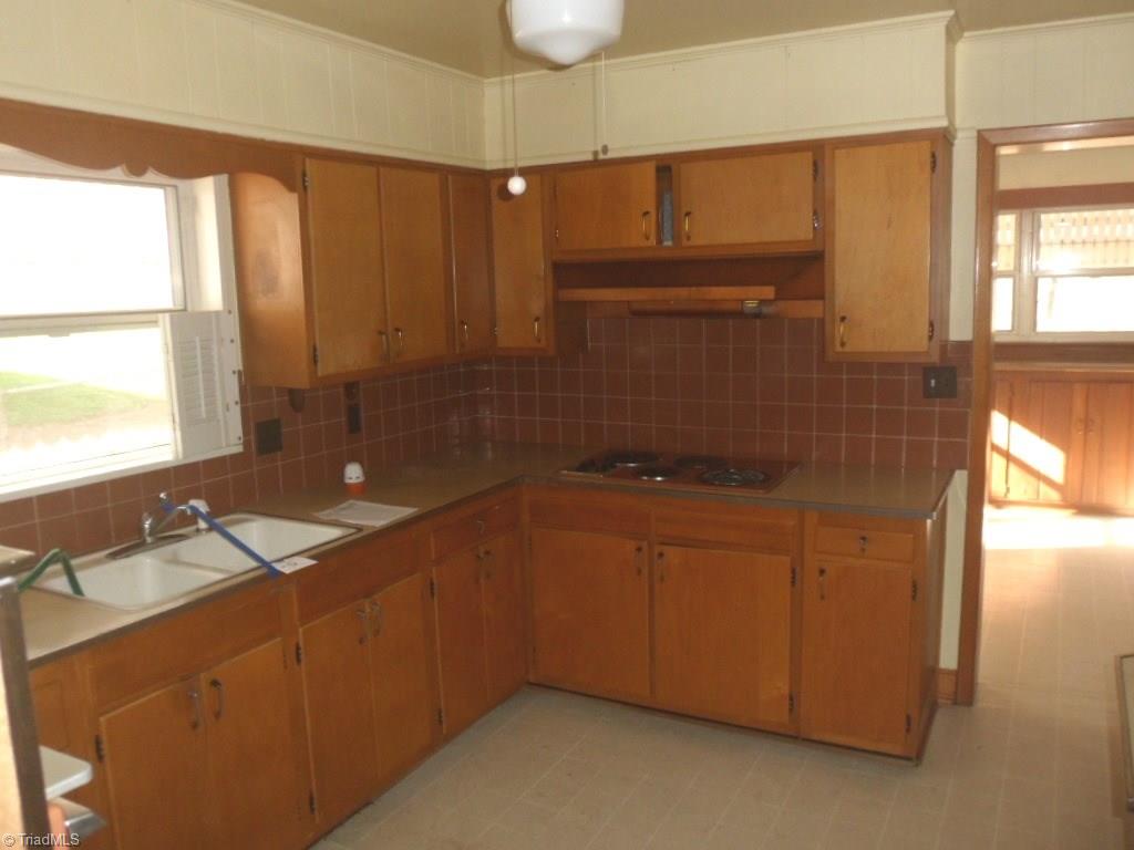 1500 Berwick Road Southwest Winston-Salem, NC 27103 - Photo 4 of 14 Gallery Image 4