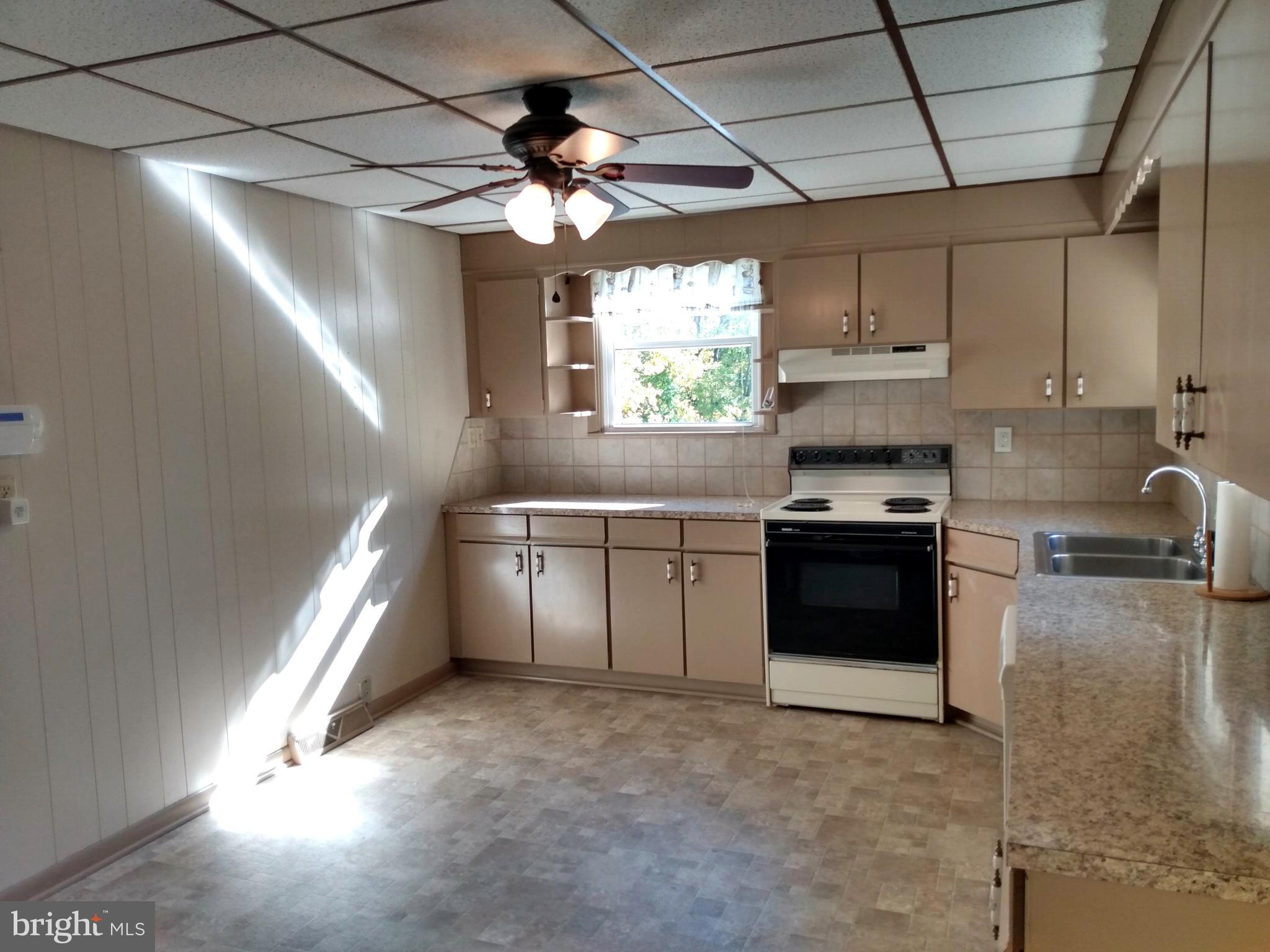676 Siloam Road Chambersburg, PA 17201 - Photo 8 of 41 Kitchen