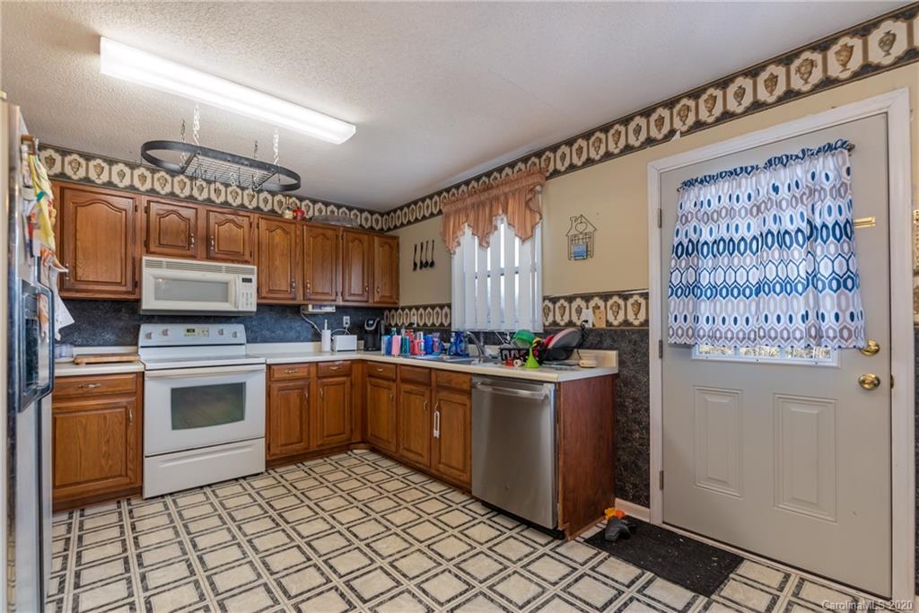 177 Hildebrand Street Rutherfordton, NC 28139 - Photo 8 of 24