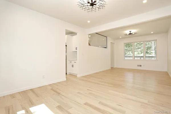 $825,000 | 344 North Ohioville Road, New Paltz, NY 12561