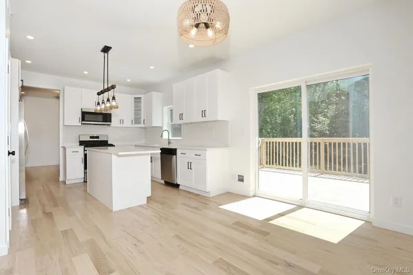 $825,000 | 344 North Ohioville Road, New Paltz, NY 12561