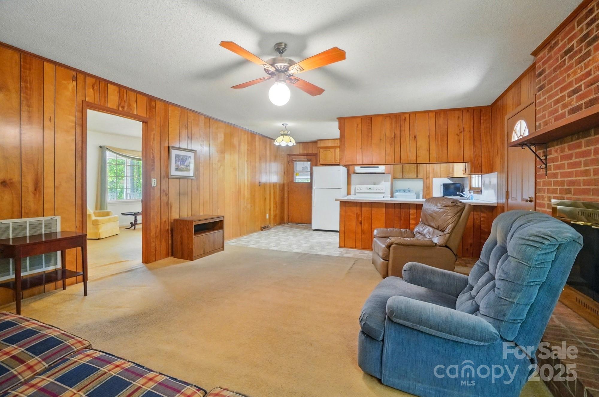 6215 Simpson Road Charlotte, NC 28216 - Photo 19 of 47 Gallery Image 19