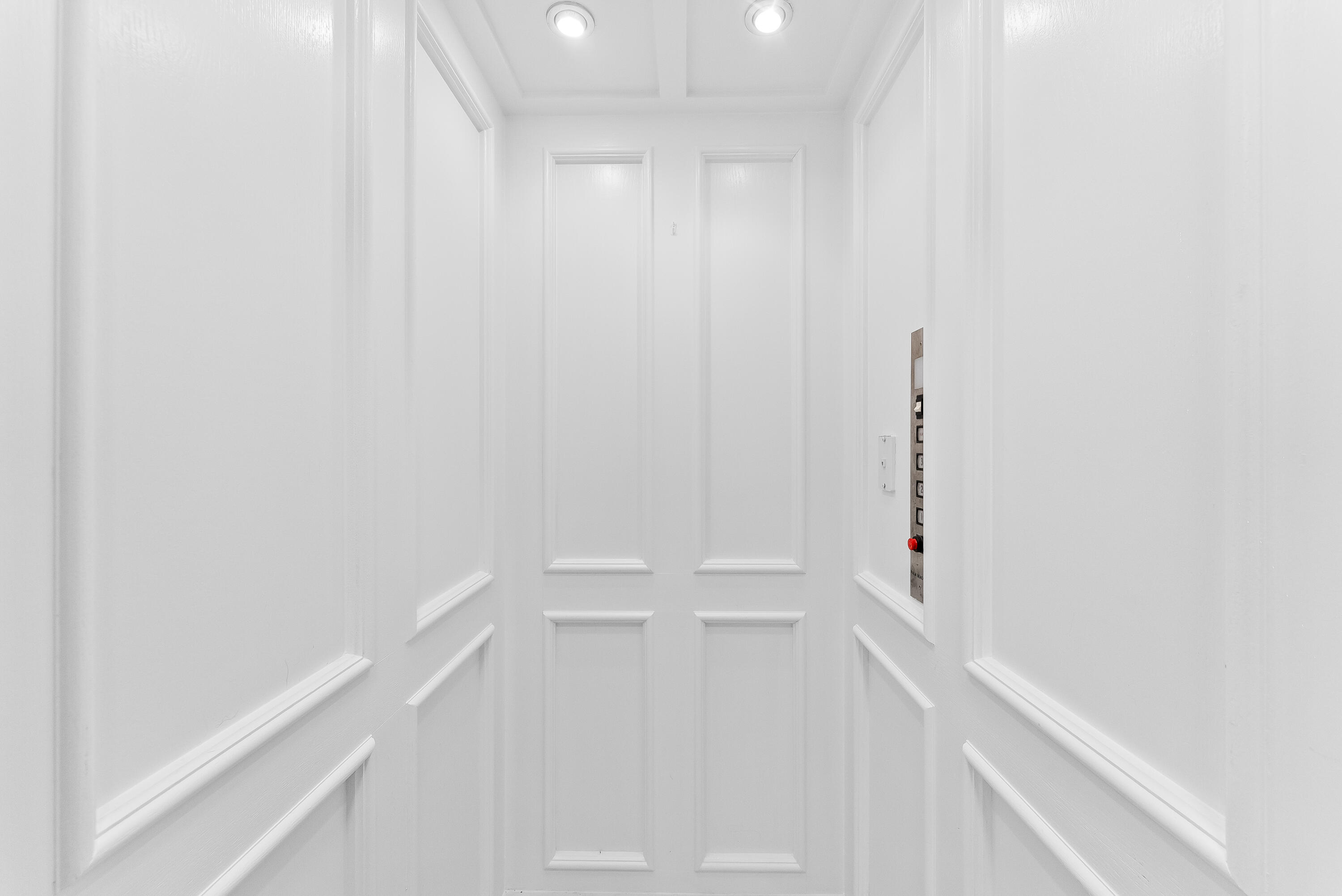 456 East Boca Raton Road Boca Raton, FL 33432 - Photo 14 of 33 a view of an empty walk in closet
