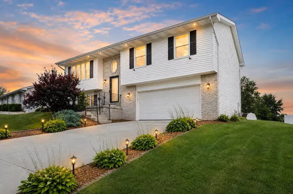$369,900 | 8921 125th Place, Cedar Lake, IN 46303