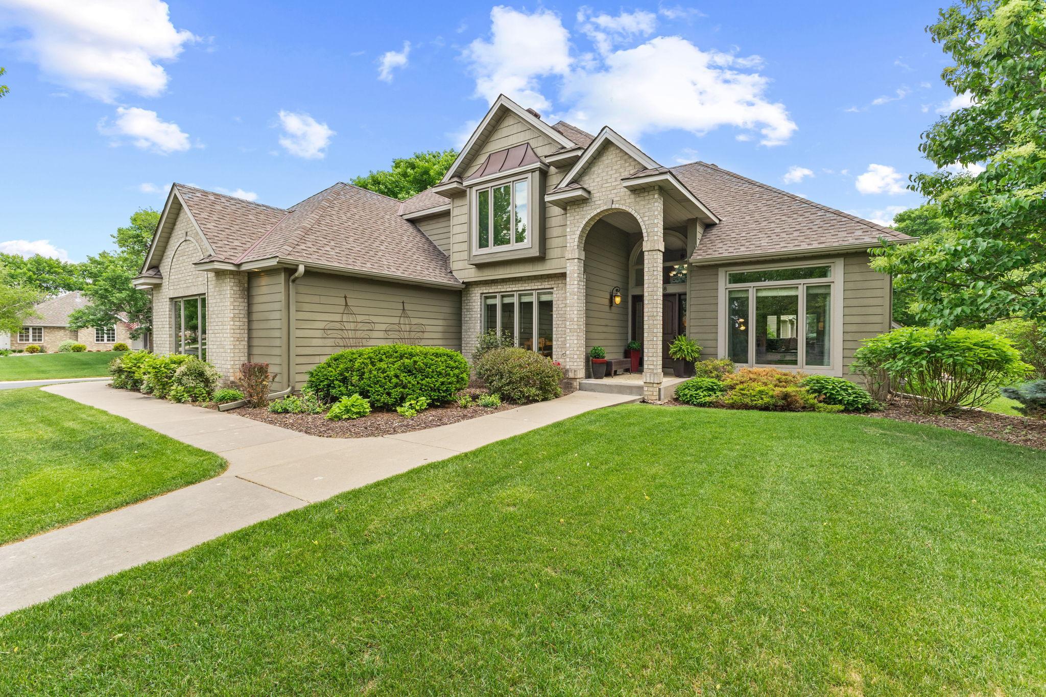 8048 Ranchview Lane North Maple Grove, MN 55311 - Photo 5 of 58