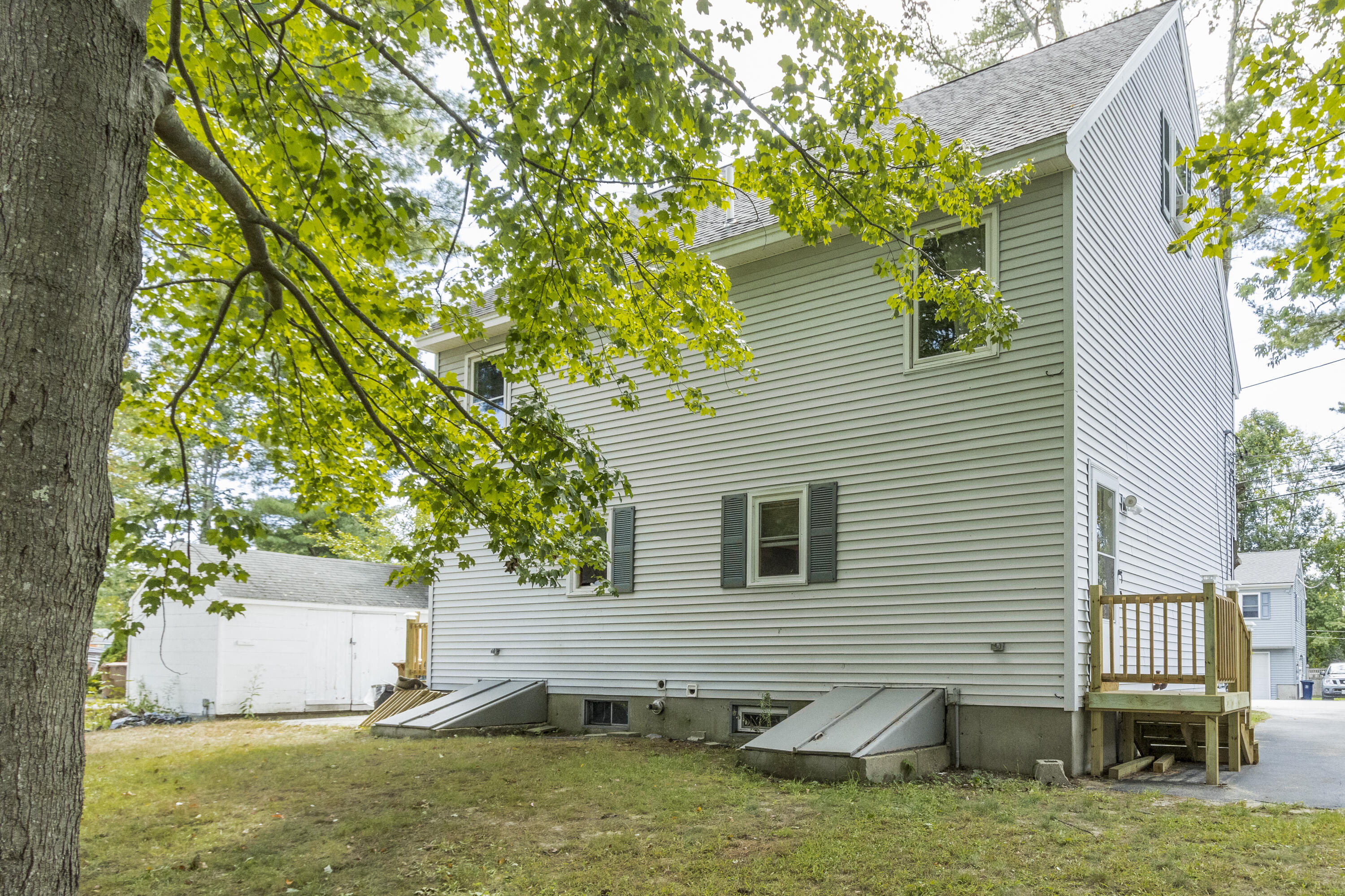 12 Stockman Avenue Saco, ME 04072 - Photo 5 of 70 20240909KR-72079