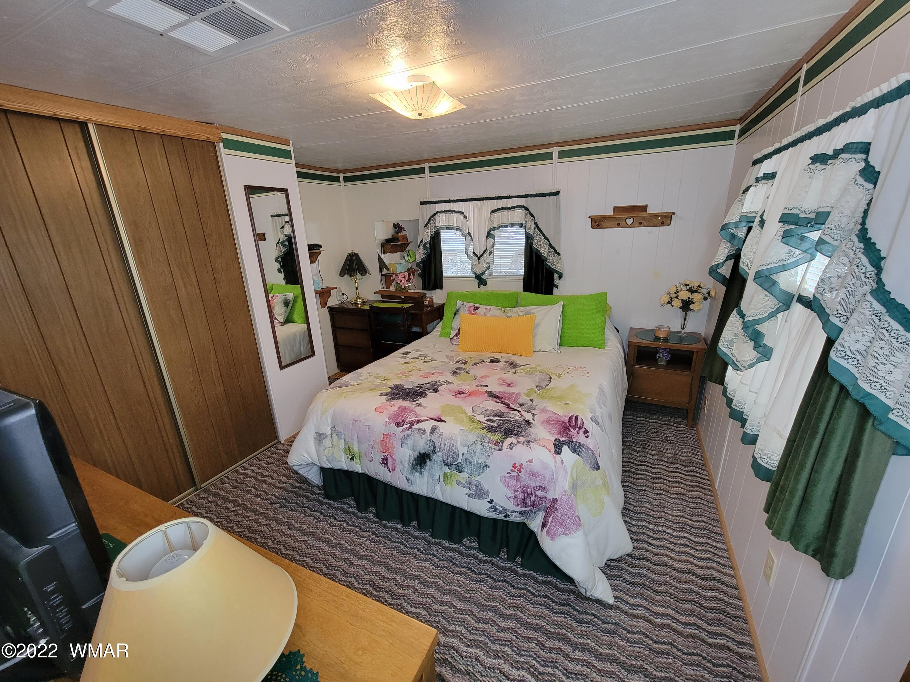 2431 West Thornton Road Show Low, AZ 85901 - Photo 14 of 19