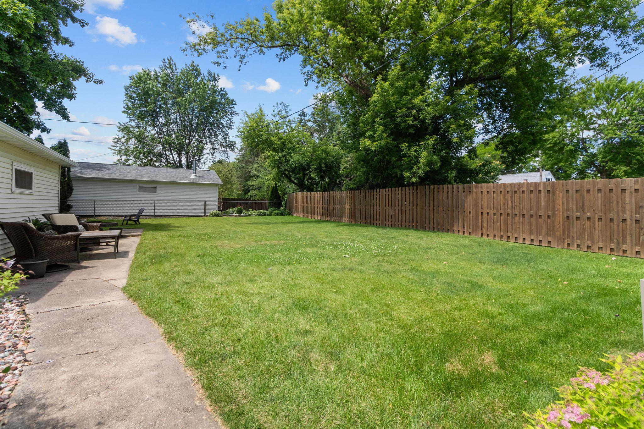 2213 North Bennett Street Appleton, WI 54914 - Photo 29 of 40